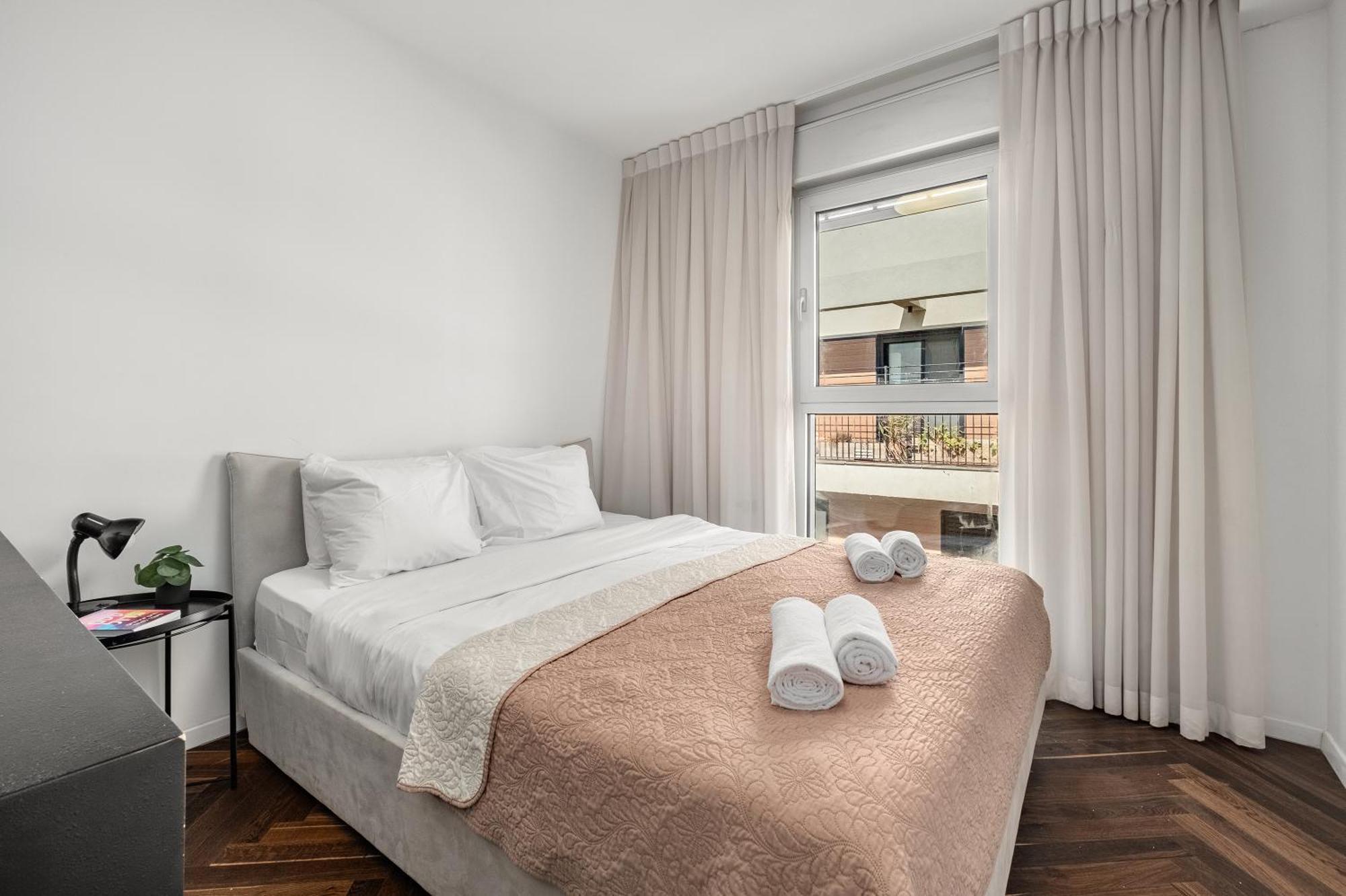 Penthouse 3Br + Roof Top + Parking - On The Beach Хайфа Екстер'єр фото